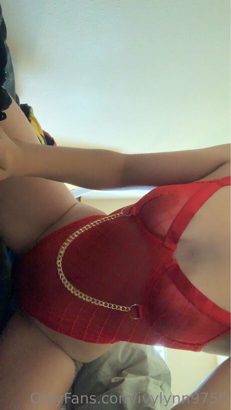 Foto di nudo di fuga di OnlyFans di Ivylynn9750