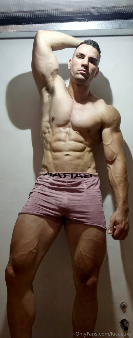 Foto di nudo di fuga di OnlyFans di Lucasuxz