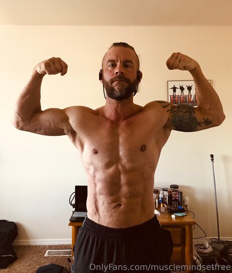 Foto di nudo di fuga di OnlyFans di Musclemindsetfree