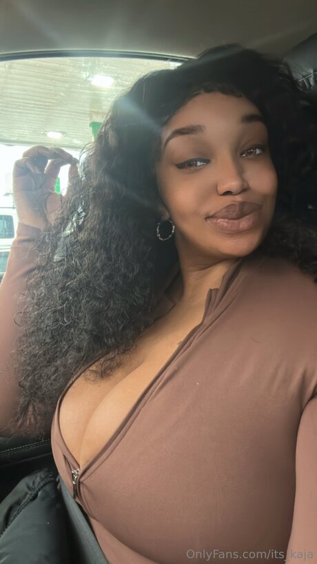 Foto di nudo di fuga di OnlyFans di Its Kaja