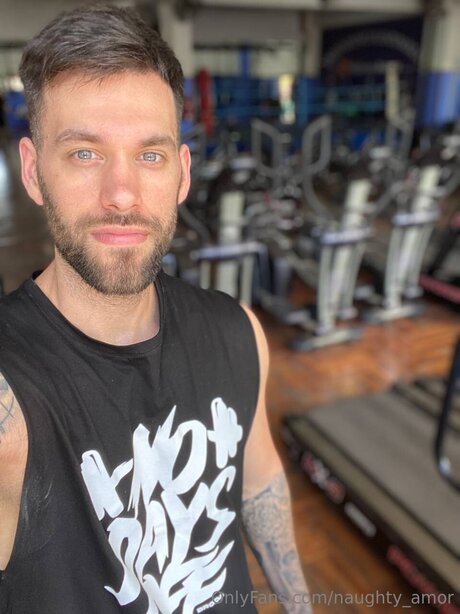 Foto di nudo di fuga di OnlyFans di Naughty Amor