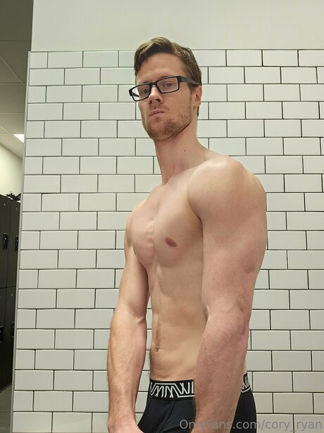 Foto di nudo di fuga di OnlyFans di Cory Ryan