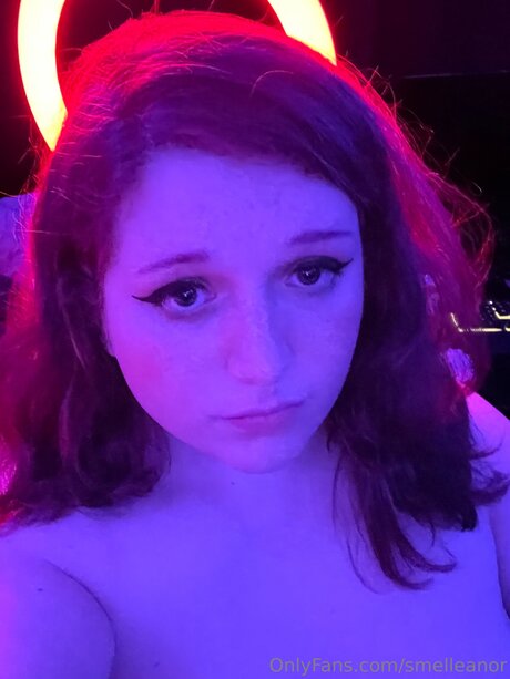 Foto di nudo di fuga di OnlyFans di Smelleanor