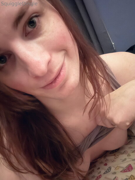 Foto di nudo di fuga di OnlyFans di Squiggledingle