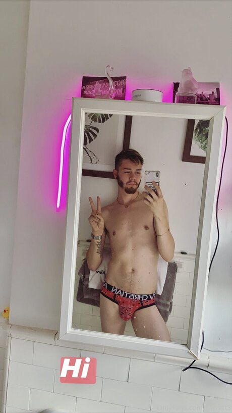 Foto di nudo di fuga di OnlyFans di Garrett3