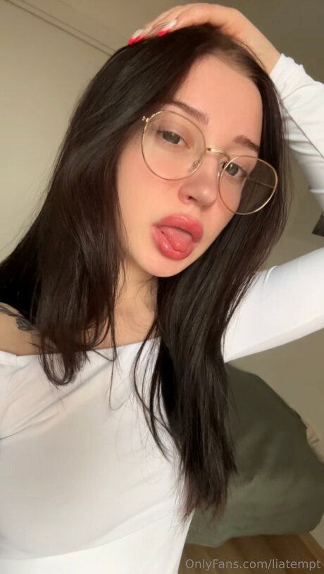 Foto di nudo di fuga di OnlyFans di Tinylia