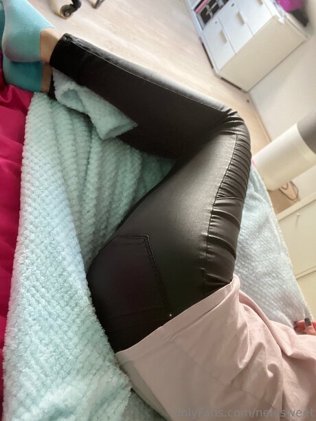 Foto di nudo di fuga di OnlyFans di Nelesweet
