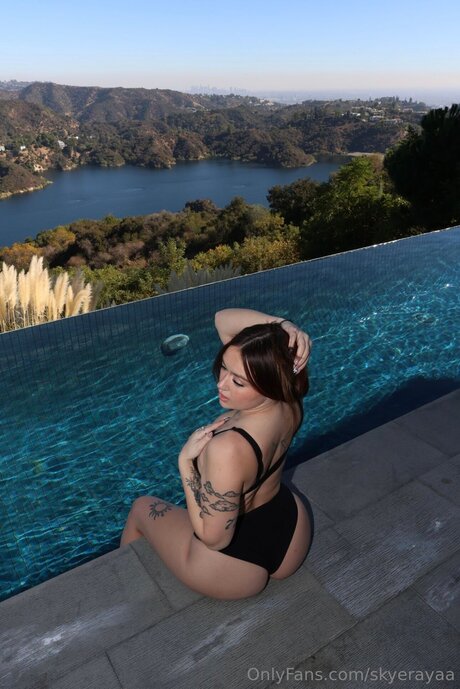 Foto di nudo di fuga di OnlyFans di Skyerayaa