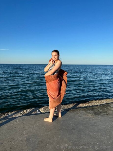 Foto di nudo di fuga di OnlyFans di Kleine Emmi
