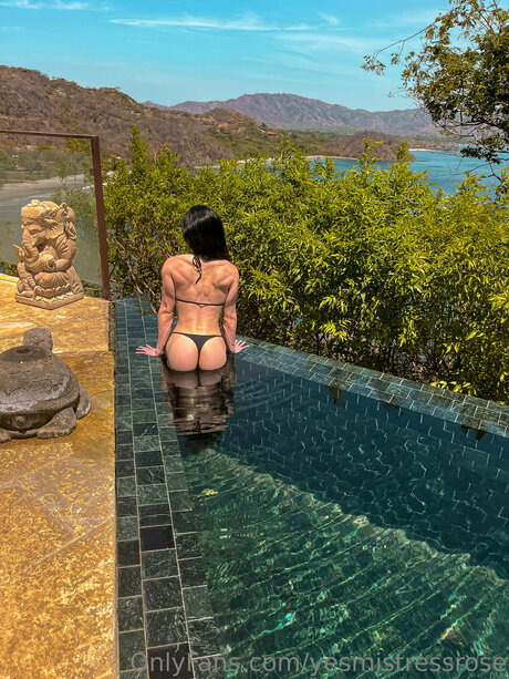 Foto di nudo di fuga di OnlyFans di Roserenoir