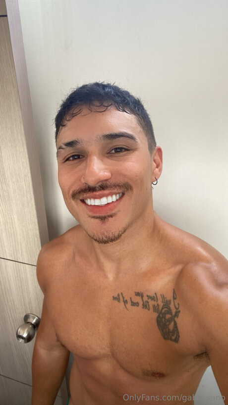 Foto di nudo di fuga di OnlyFans di Gabo Sano1