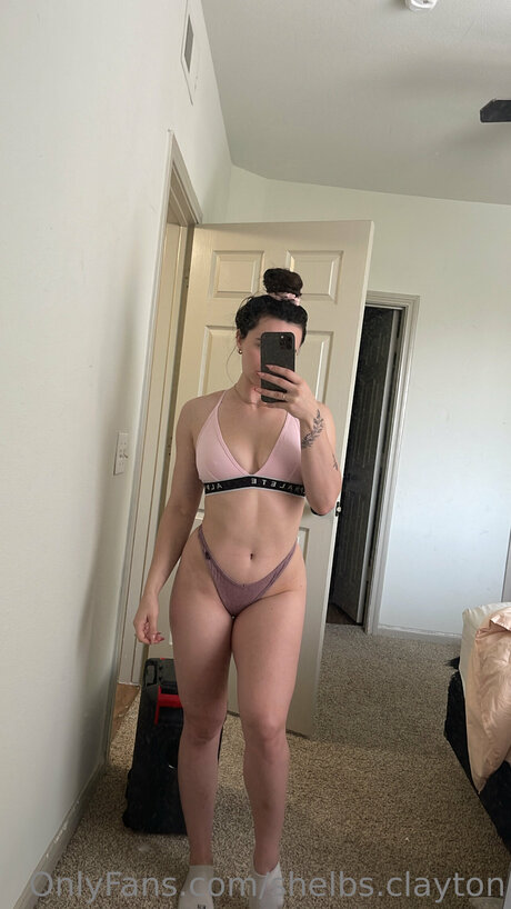 Foto di nudo di fuga di OnlyFans di Shelbs Clayton