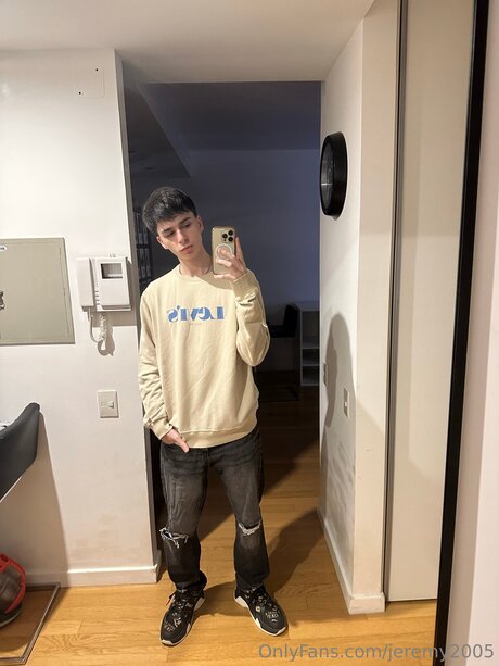 Foto di nudo di fuga di OnlyFans di Jeremy2005