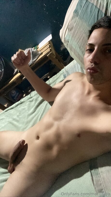 Foto di nudo di fuga di OnlyFans di Mati Luna