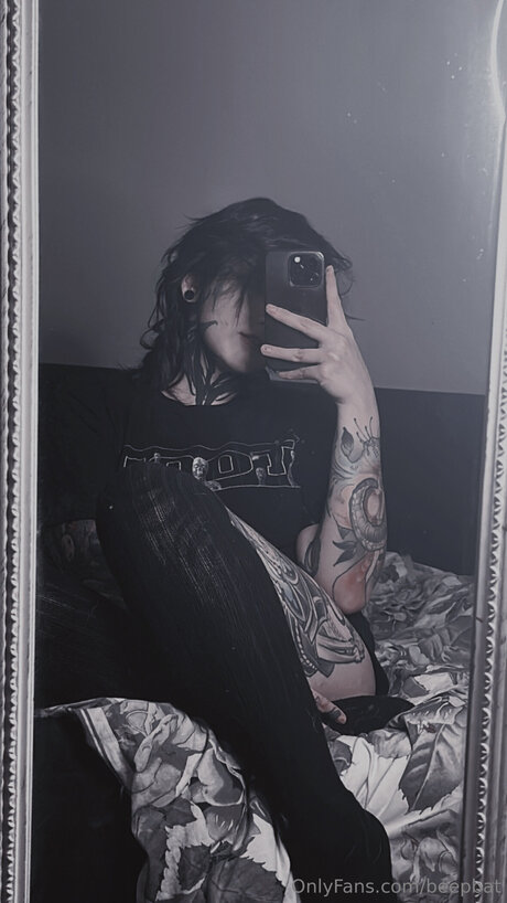 Foto di nudo di fuga di OnlyFans di Beepbat
