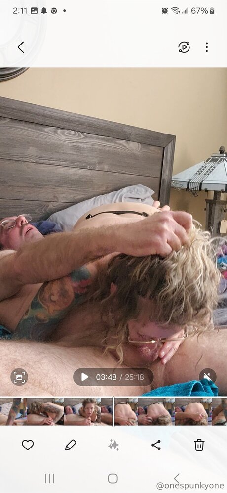 Foto di nudo di fuga di OnlyFans di Onespunkyone