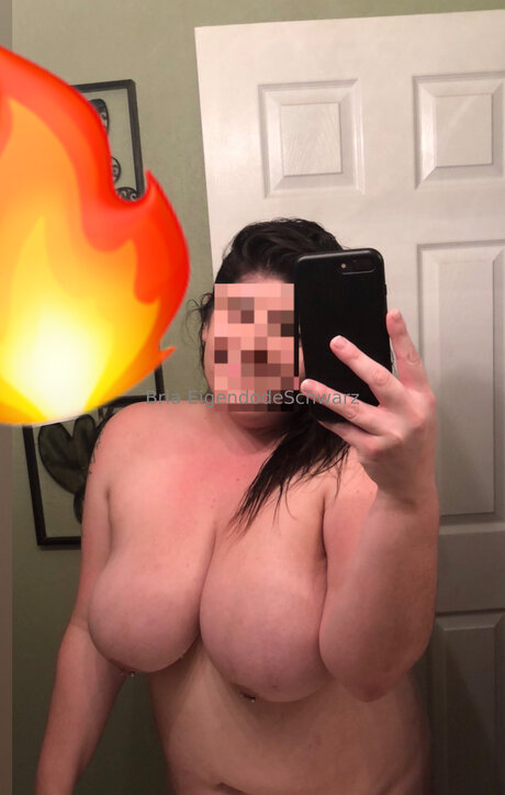 Foto di nudo di fuga di OnlyFans di Bria Eigendodeschwarz