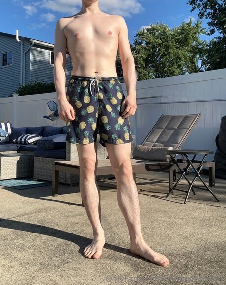 Foto di nudo di fuga di OnlyFans di Collegeboy697