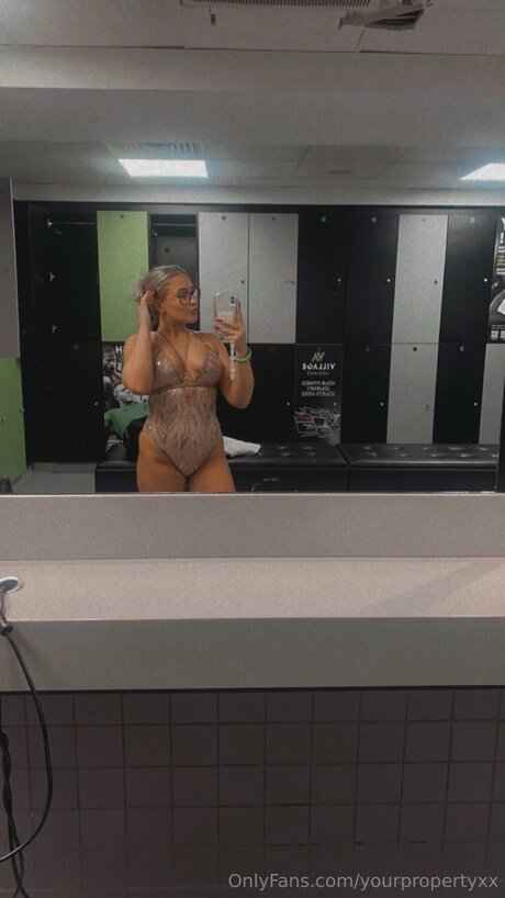 Foto di nudo di fuga di OnlyFans di Yourpropertyxx