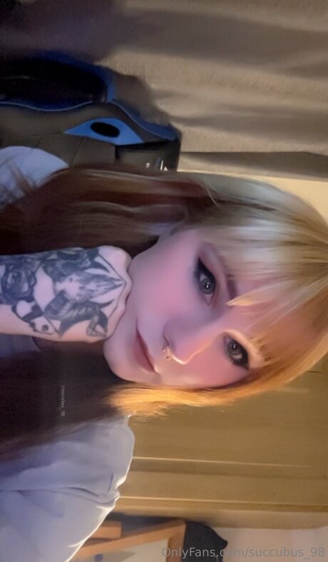 Foto di nudo di fuga di OnlyFans di Succubus 98