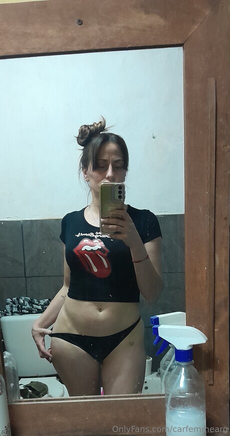 Foto di nudo di fuga di OnlyFans di Carfemmearg