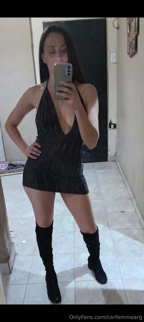 Foto di nudo di fuga di OnlyFans di Carfemmearg