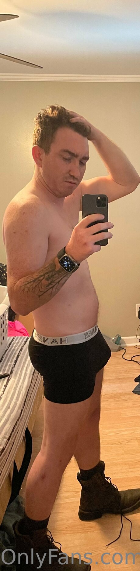Foto di nudo di fuga di OnlyFans di Yaboililpenis