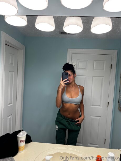 Foto di nudo di fuga di OnlyFans di Harpermcoyyy