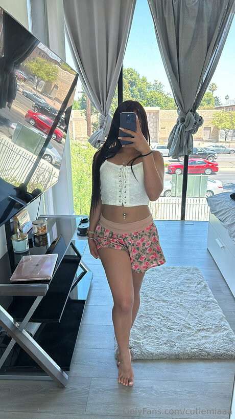 Foto di nudo di fuga di OnlyFans di Cutiemiaaa