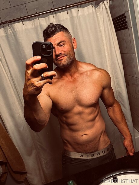 Foto di nudo di fuga di OnlyFans di Herethisthat