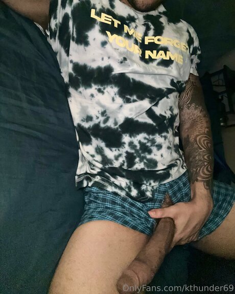 Foto di nudo di fuga di OnlyFans di Kthunder69