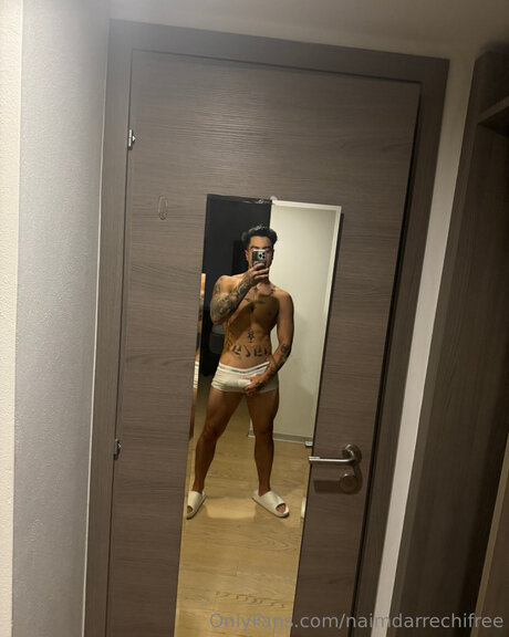 Foto di nudo di fuga di OnlyFans di Naim Darrechi