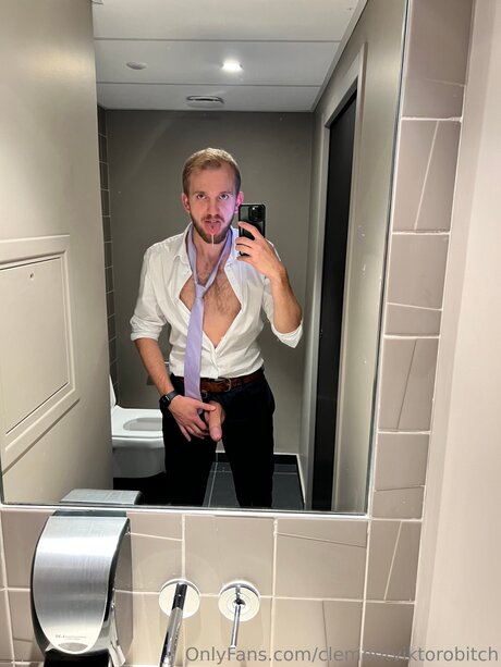 Foto di nudo di fuga di OnlyFans di Victorobitch