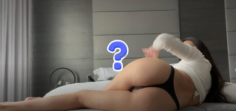 Foto di nudo di fuga di OnlyFans di Miamoralma
