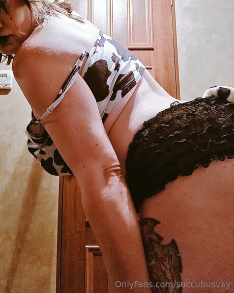 Foto di nudo di fuga di OnlyFans di Succubusvay