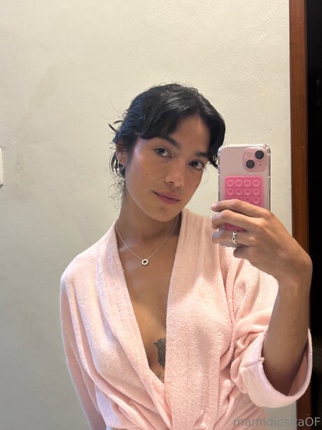 Foto di nudo di fuga di OnlyFans di Andrearuffian