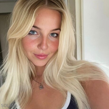Foto di nudo di fuga di OnlyFans di Urfrenchemma