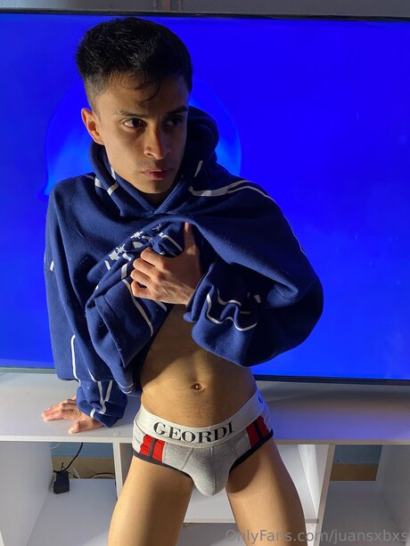 Foto di nudo di fuga di OnlyFans di Juansxbxs