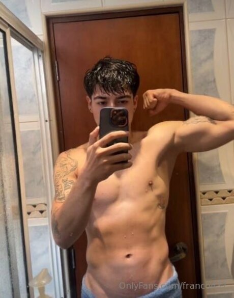 Foto di nudo di fuga di OnlyFans di Franco Sanabria4