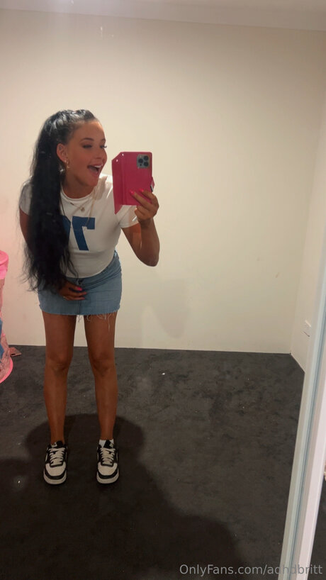 Foto di nudo di fuga di OnlyFans di Adhdbritt