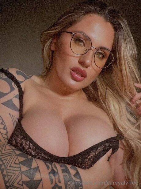 Curvyalyfree