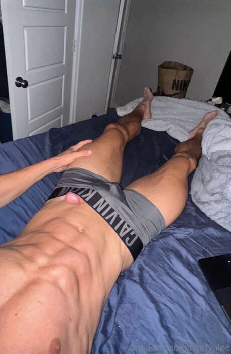 Foto di nudo di fuga di OnlyFans di Beefyalec