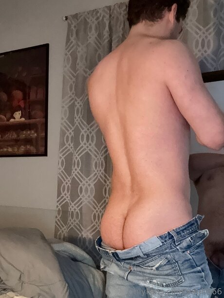 Foto di nudo di fuga di OnlyFans di Vault666