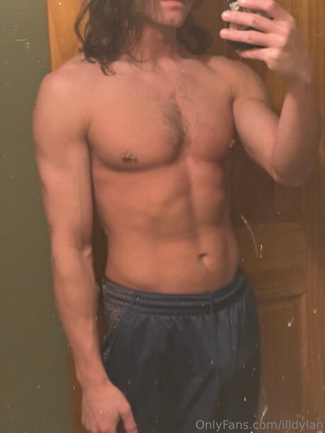 Foto di nudo di fuga di OnlyFans di Illdylan