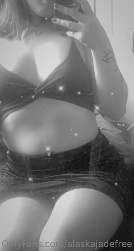 Foto di nudo di fuga di OnlyFans di Alaskajadefree
