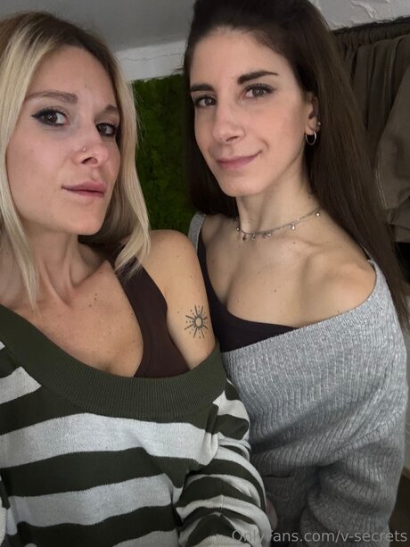 Foto di nudo di fuga di OnlyFans di V Secrets