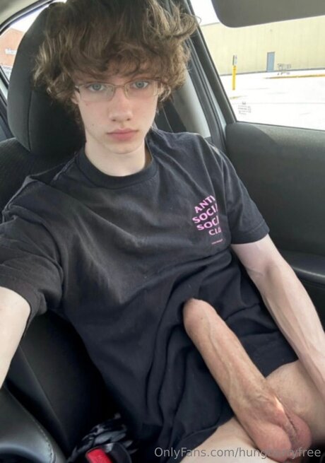 Foto di nudo di fuga di OnlyFans di Hungharryfree