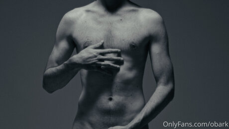 Foto di nudo di fuga di OnlyFans di Obark