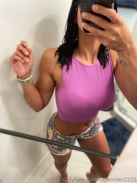 Foto di nudo di fuga di OnlyFans di Saramiller2222
