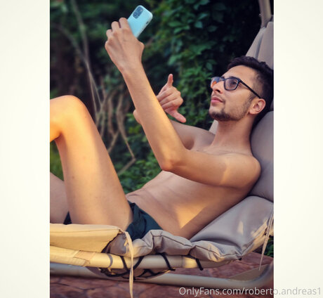 Foto di nudo di fuga di OnlyFans di Roberto Andreas1